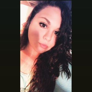 Meet your Posher, Rebecca